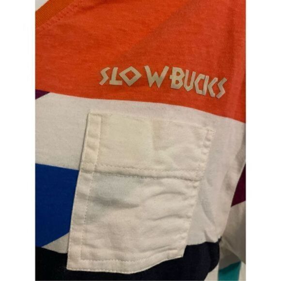 SlowBucks Geometric V-neck Short Sleeve T-Shirt. Size Large - Picture 5 of 5